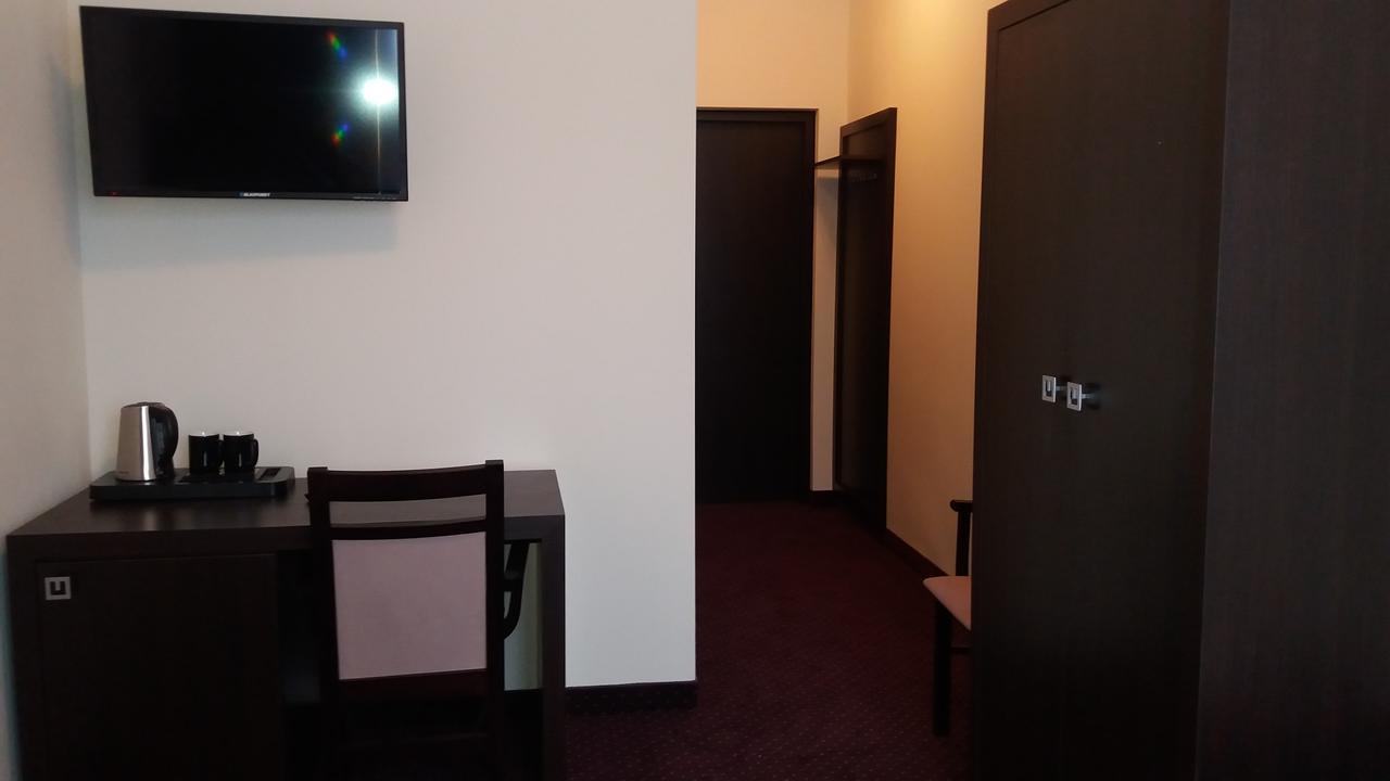Scsk Pol Lawy Hotel Puławy Kültér fotó