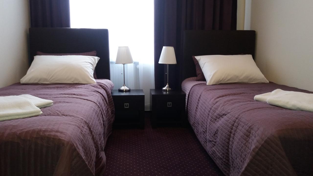 Scsk Pol Lawy Hotel Puławy Kültér fotó