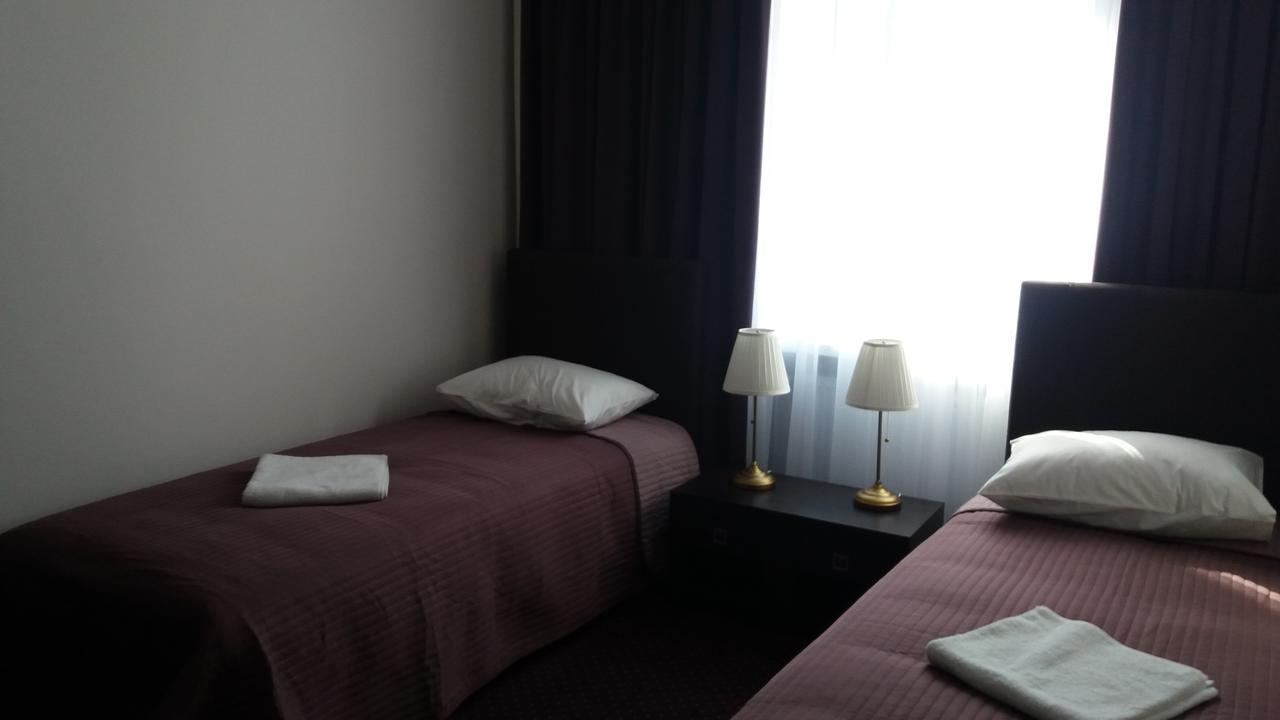 Scsk Pol Lawy Hotel Puławy Kültér fotó