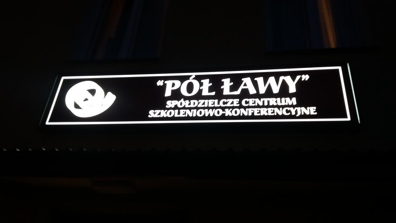 Scsk Pol Lawy Hotel Puławy Kültér fotó